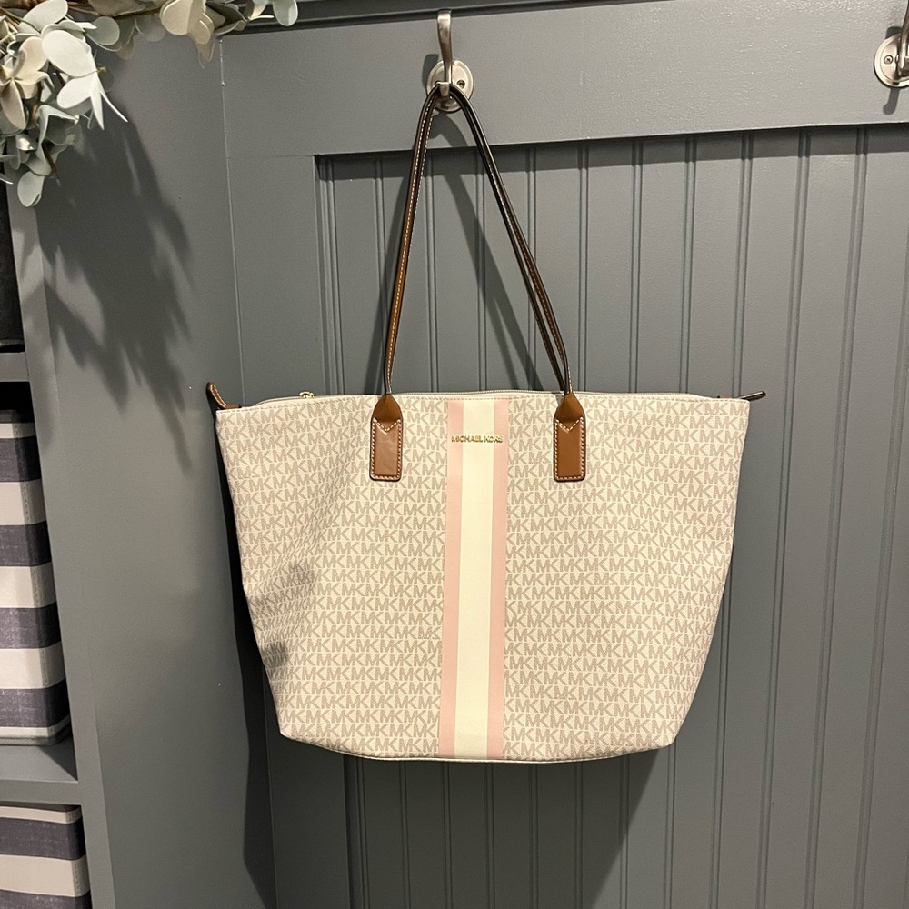 Oversized extra large MK tote